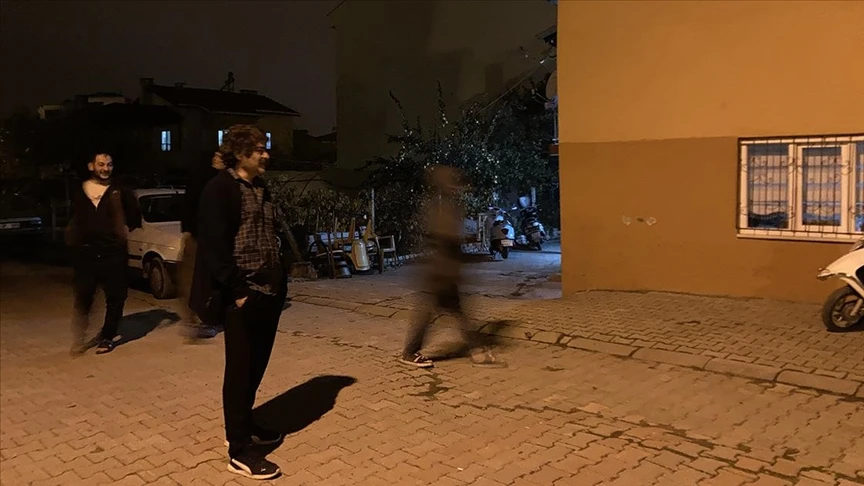 Balıkesir Sındırgı'da art arda 4 deprem meydana geldi