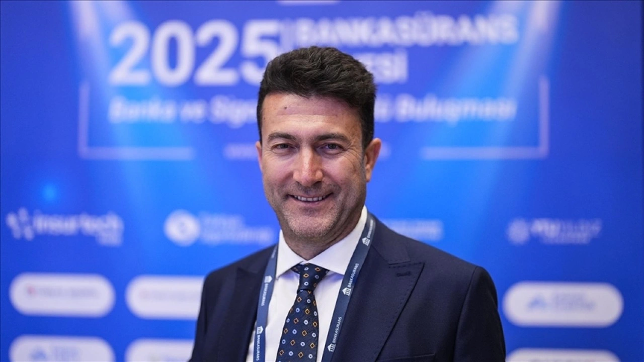 Bankacılık ve sigorta sektörü temsilcileri "yapay zeka ve dijitalleşmeyi" ele aldı