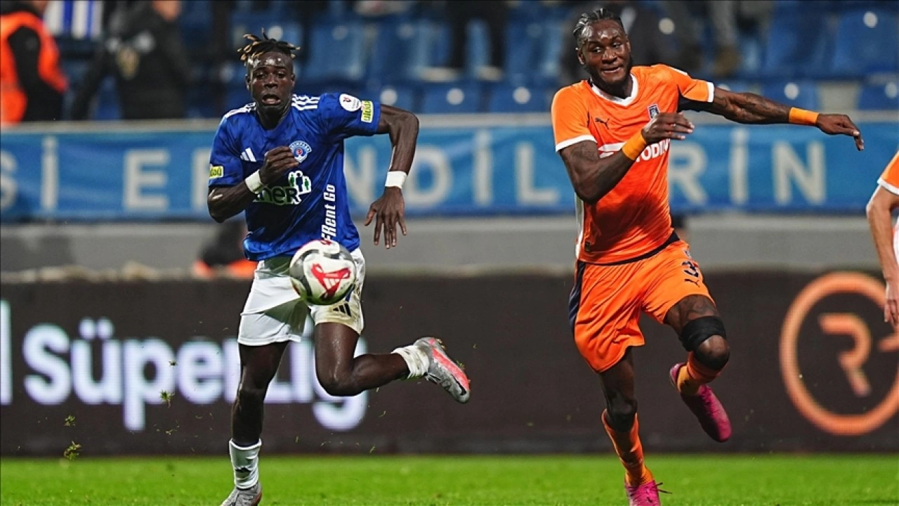 Başakşehir, Süper Lig'de 2 maç sonra kazandı