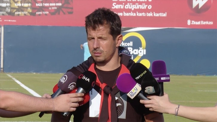 Başakşehir Teknik Direktörü Emre Belözoğlu, 4 transfer yapacaklarını açıkladı