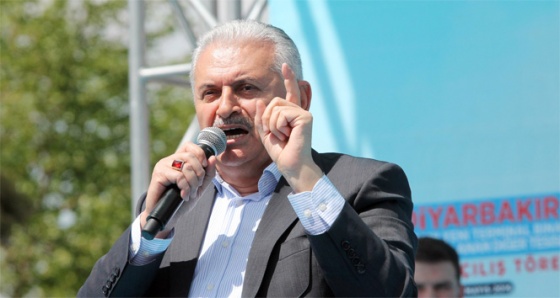 Başbakan Binali Yıldırım Refahiye'de hemşehrilerine seslendi