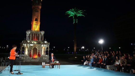 Başbakan Yıldırım gençlerin sorularını yanıtlıyor