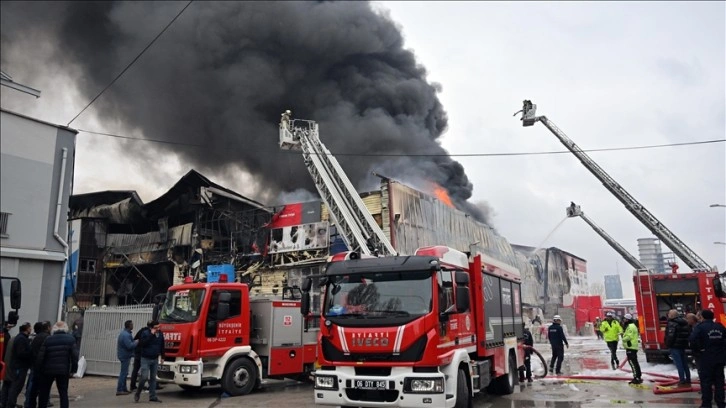 Başkentte bir depoda çıkan yangın kontrol altına alındı