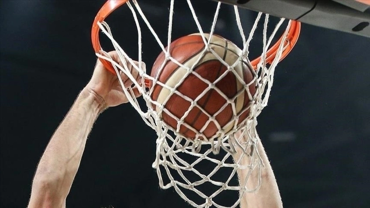 Basketbol Süper Ligi'nde play-off çeyrek final heyecanı 2 maçla devam edecek
