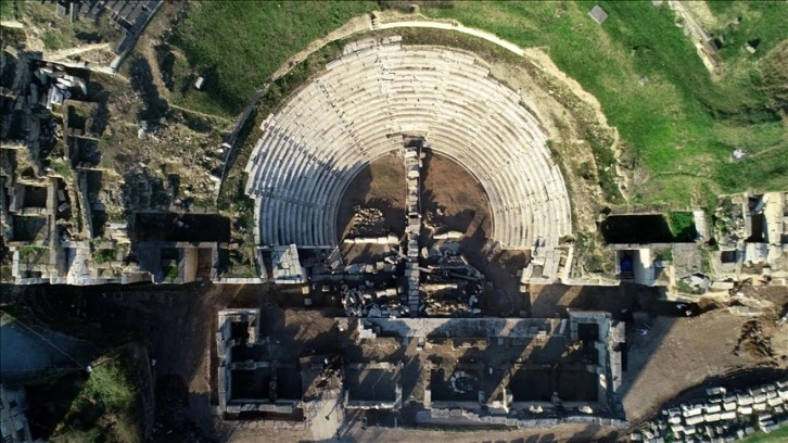 Batı Karadeniz'in Efes'inde orkestra zeminine ulaşıldı