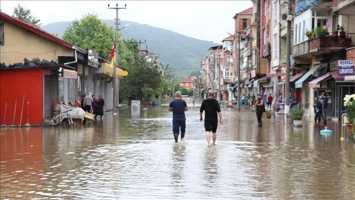 Batı Karadeniz'in iç kesimleri ve İç Anadolu'nun kuzeydoğusu için kuvvetli sağanak uyarısı