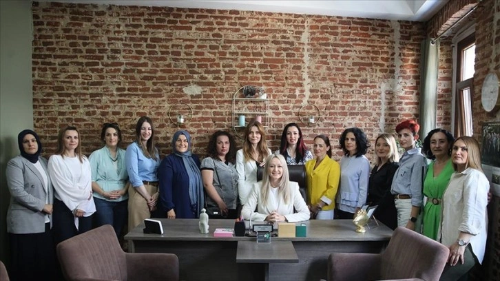 Batı Trakya'da adaylarının çoğu kadın olan DEB, Avrupa Parlamentosu seçimlerinde iddialı