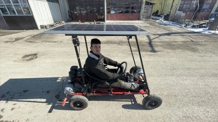 Bayburt'ta lise öğrencisi güneş enerjili araç tasarladı