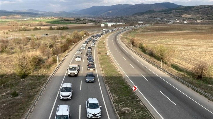 Bayram tatilinde Karabük'ten 1 milyon 65 bin 731 araç geçti
