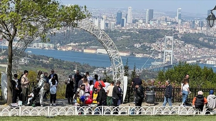 Bayramın son günü İstanbullular parklara ve sahillere akın etti
