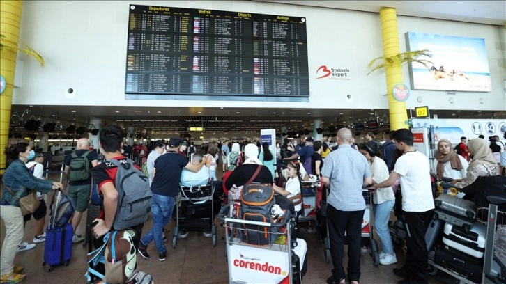 Belçika'da 9 Kasım'da yapılacak grev nedeniyle Brüksel Havalimanında uçuşlar iptal ediliyo
