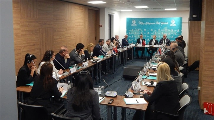 Belgrad'da Türk ve Sırp gazeteciler medya forumunda buluştu