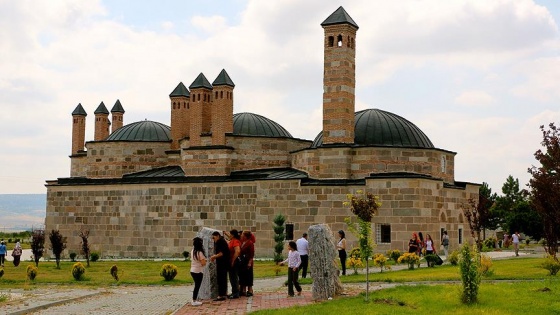 Beş asırlık külliye kardeşliğe kucak açıyor