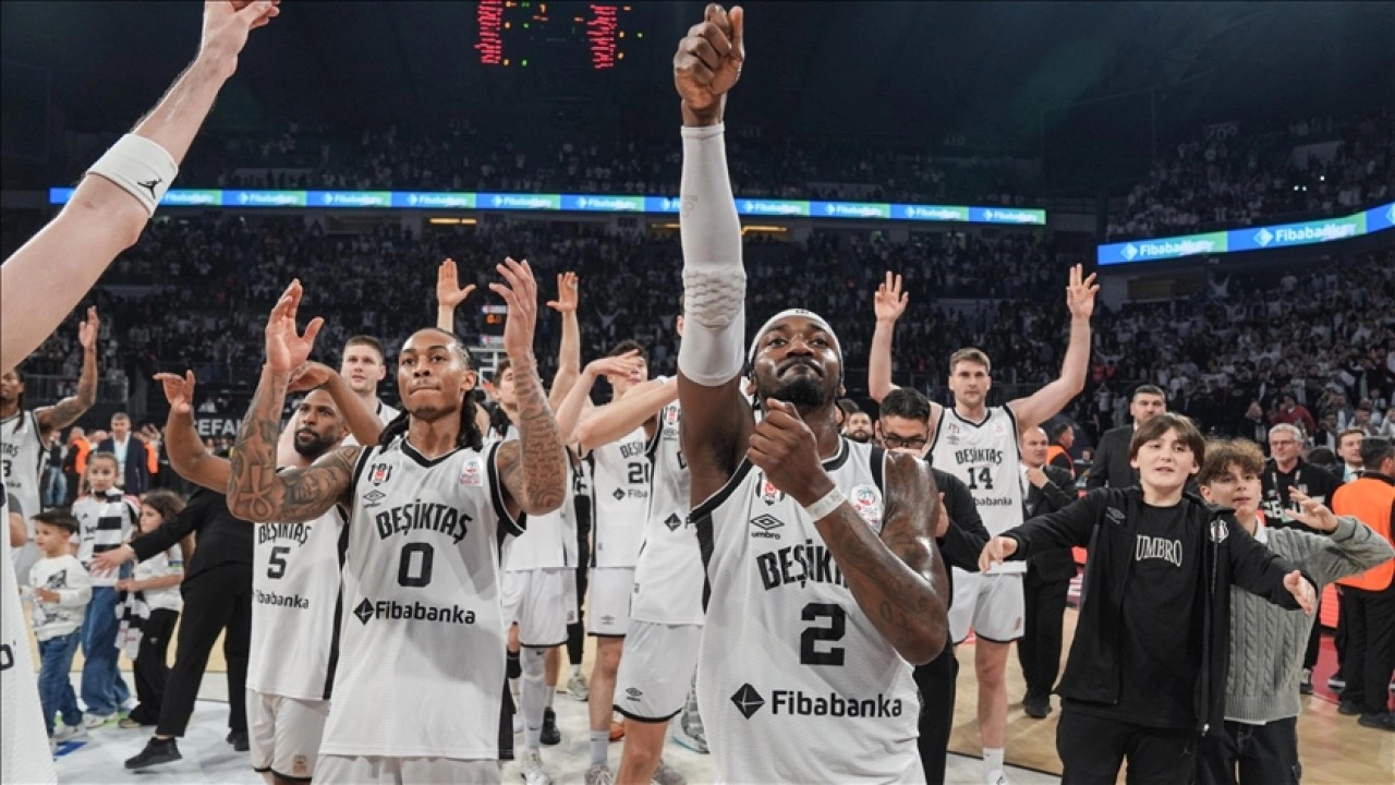 Beşiktaş, Basketbol Süper Ligi'nde Fenerbahçe’yi 72-62 yendi
