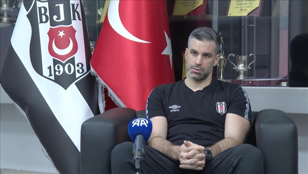 Beşiktaş GAİN Başantrenörü Alimpijevic'e göre başarının ardındaki sır "çalışmak"