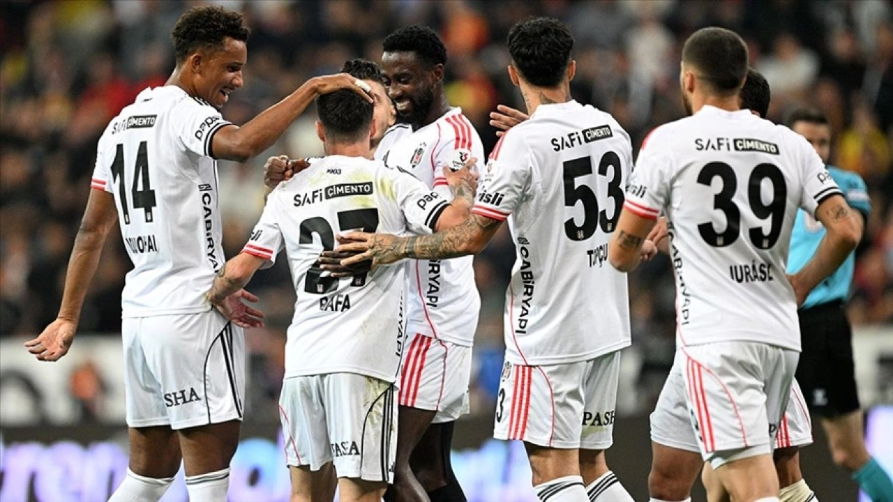 Beşiktaş, Zecorner Kayserispor'u deplasmanda 4-0 yendi
