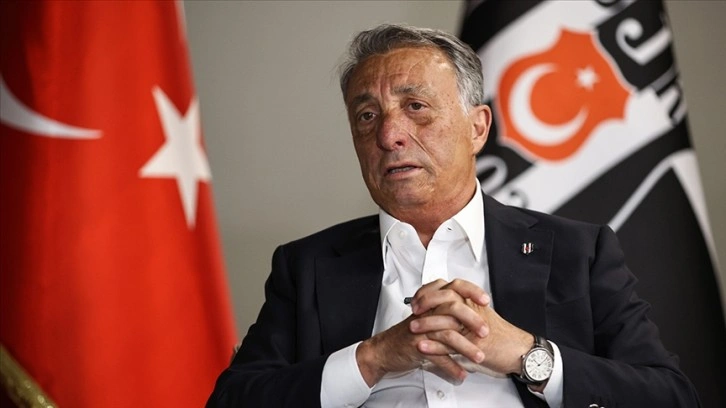 Beşiktaş'ta Ahmet Nur Çebi yönetimi ibra edildi