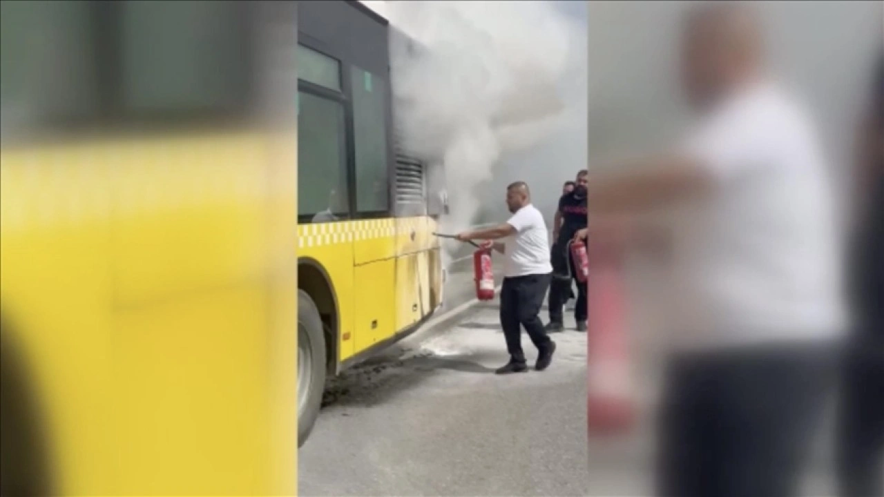 Beykoz'da seyir halindeki İETT otobüsünde çıkan yangın söndürüldü