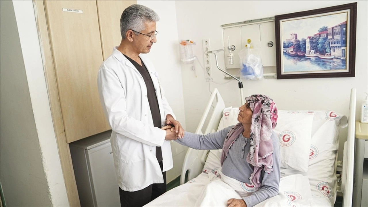 Beynindeki tümörden "haritalandırma" tekniğiyle kurtuldu