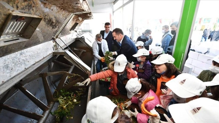 Beyoğlu'nda yıllık 4 bin ton atık geri dönüşümle ekonomiye kazandırılıyor