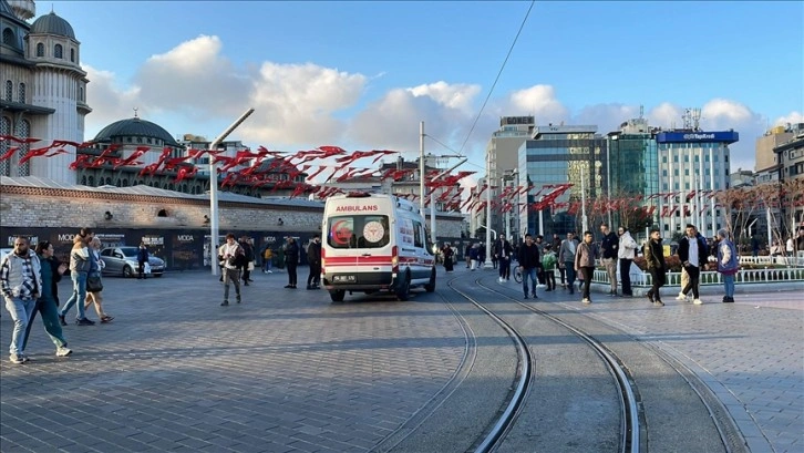 Beyoğlu'ndaki patlamaya ilişkin siyasilerden tepkiler