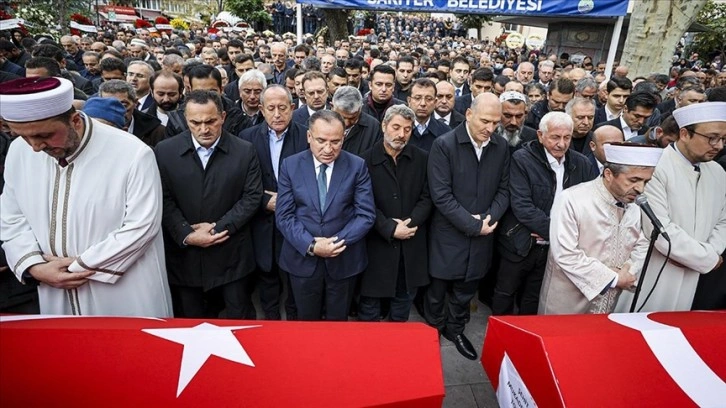 Beyoğlu'ndaki terör saldırısında hayatını kaybeden Topkara çifti son yolculuğuna uğurlandı