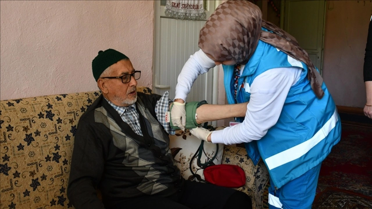 Bilecik'te hasta ve yaşlılar evde aldıkları sağlık hizmetinden memnun