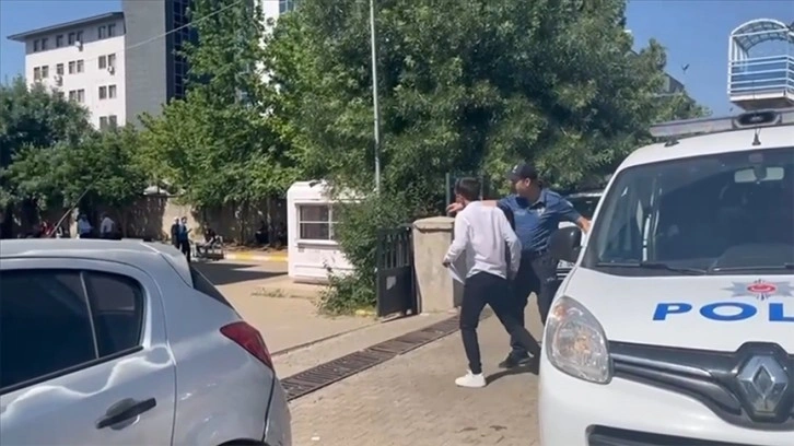 Bingöl'de YKS'ye giren adayları sınav merkezlerine polis ekipleri yetiştirdi