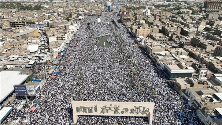 Binlerce Iraklı, Bağdat'taki Tahrir Meydanı'nda Filistin'e destek gösterisi düzenledi