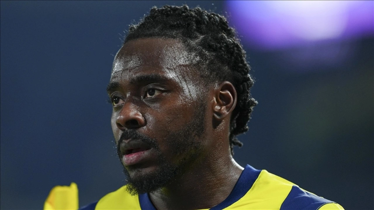 Birmingham City'ye transfer olan Bright Osayi-Samuel, Fenerbahçe'ye veda etti