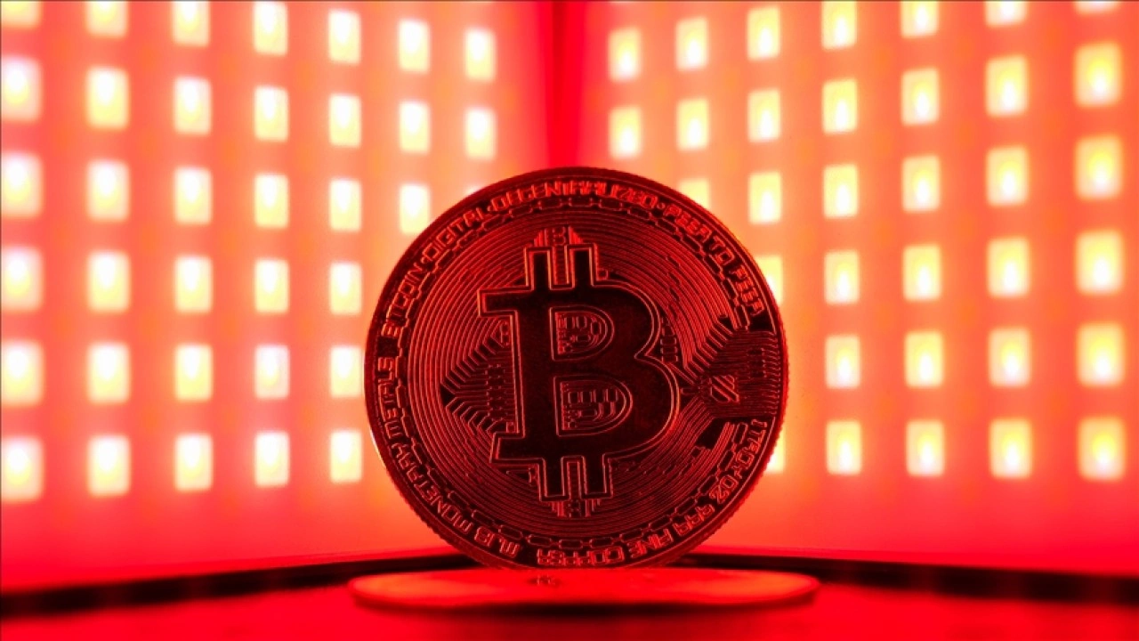 Bitcoin, Fed'in para politikasındaki belirsizlikle mayıstan beri en düşük seviyeye geriledi