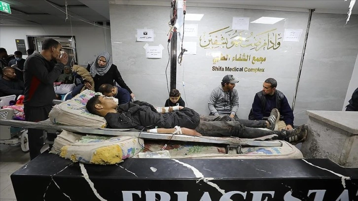 BM Raportörü Albanese'den İsrail'in Gazze'de insani yardım bekleyen sivilleri öldürme