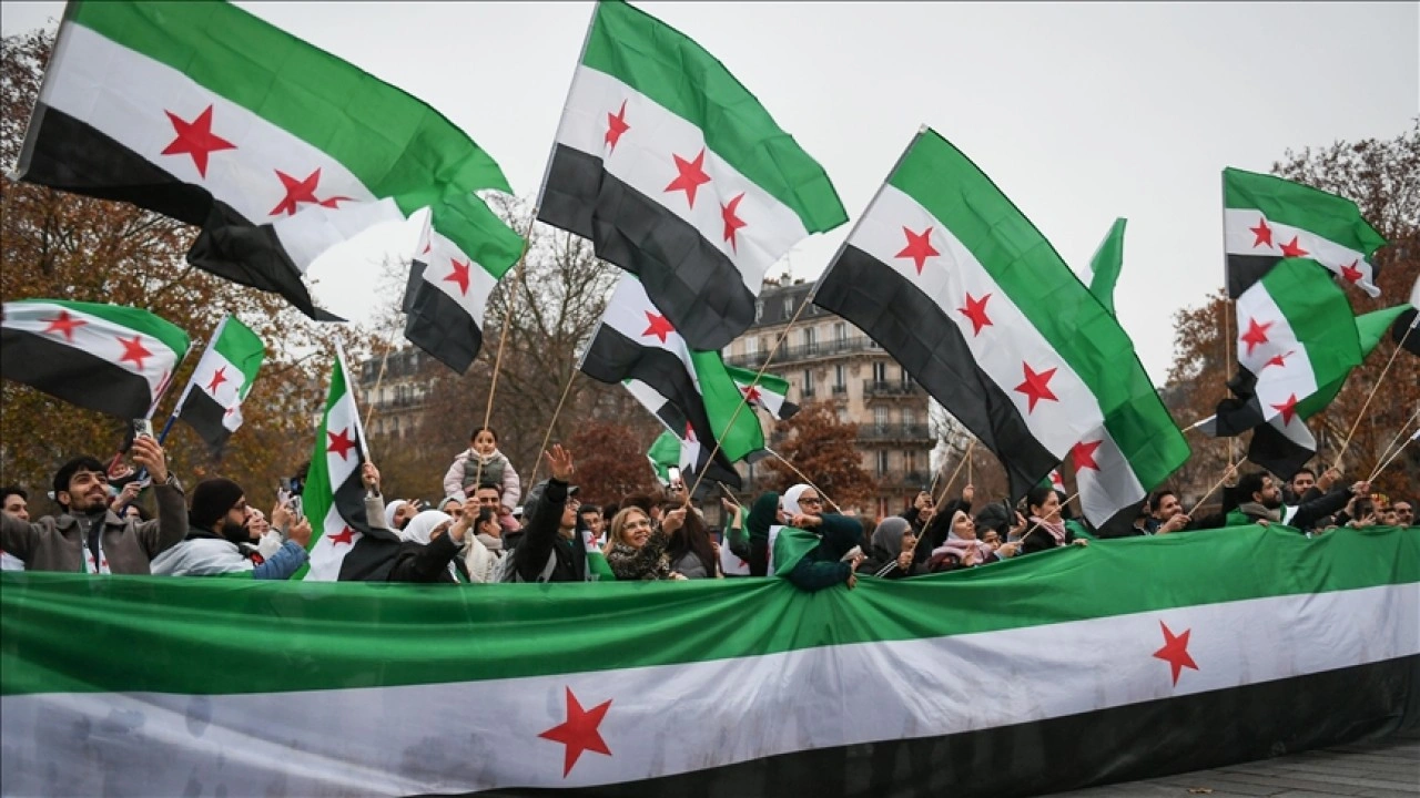 BM: Suriyeliler, bir yıl &ouml;ncesine kıyasla &ouml;nemli ilerleme kaydetti ancak ciddi engeller s&uuml;r&uuml;yor