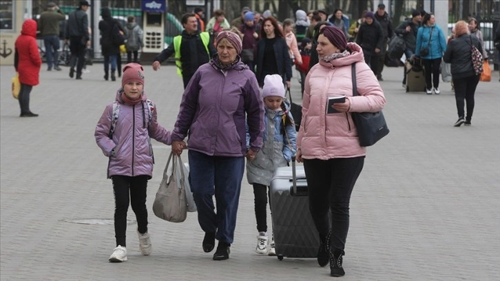 BM: Ukrayna'dan komşu ülkelere geçen mültecilerin sayısı 5 milyonu geçti