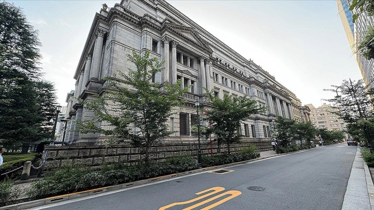 BoJ, artan enflasyonist baskılarla 6 toplantı sonra faiz artırımına hazırlanıyor