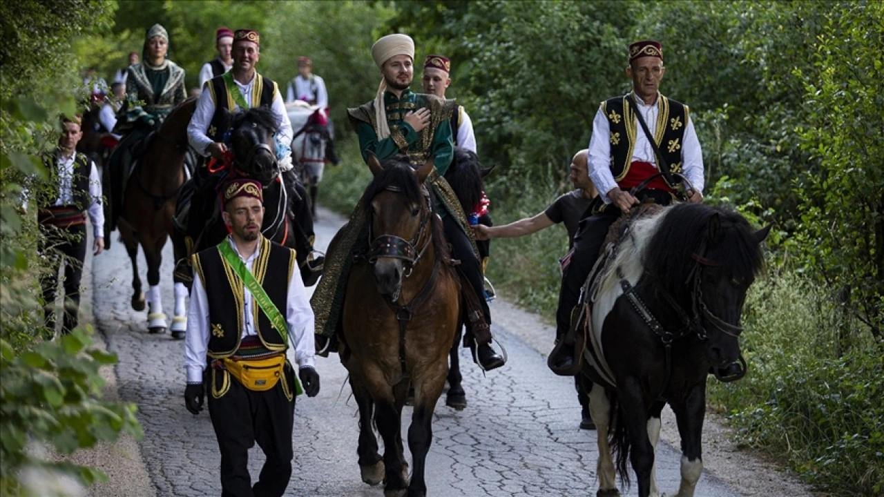Bosna Hersek'te 515'inci Ayvaz Dede Şenlikleri'ne katılacak atlılar yola çıktı