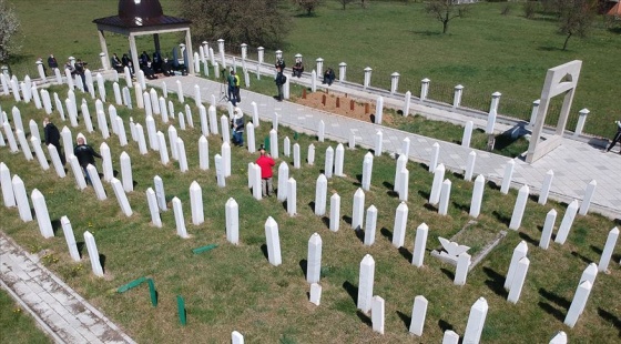 Bosna Hersek'teki Ahmiçi Katliamı'nın kurbanları anıldı