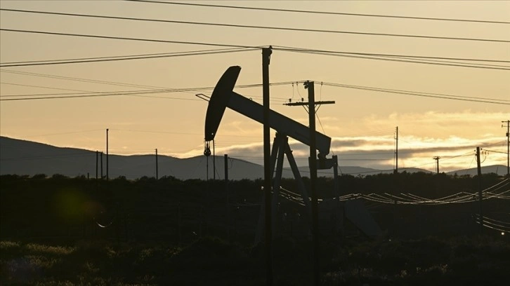 Brent petrolün varil fiyatı 81,69 dolar