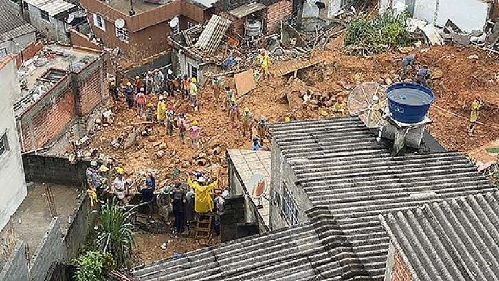 Brezilya'daki sellerde 6 kişi hayatını kaybetti