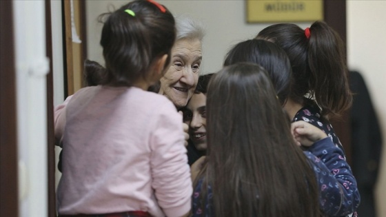 Bu dünyadan kimsesiz çocukların &#039;Oya Annesi&#039; geçti