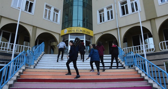 Bu okulda ders zili 8 yıldır çalmıyor