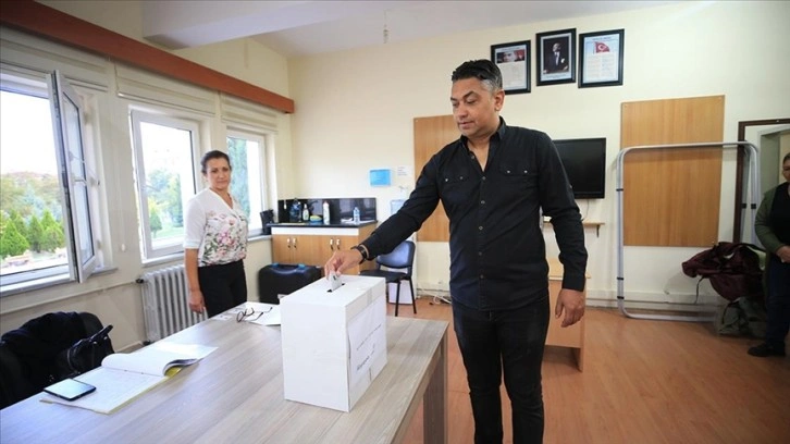 Bulgaristan'daki erken seçim kapsamında Trakya'daki merkezlerde oy verme işlemi başladı
