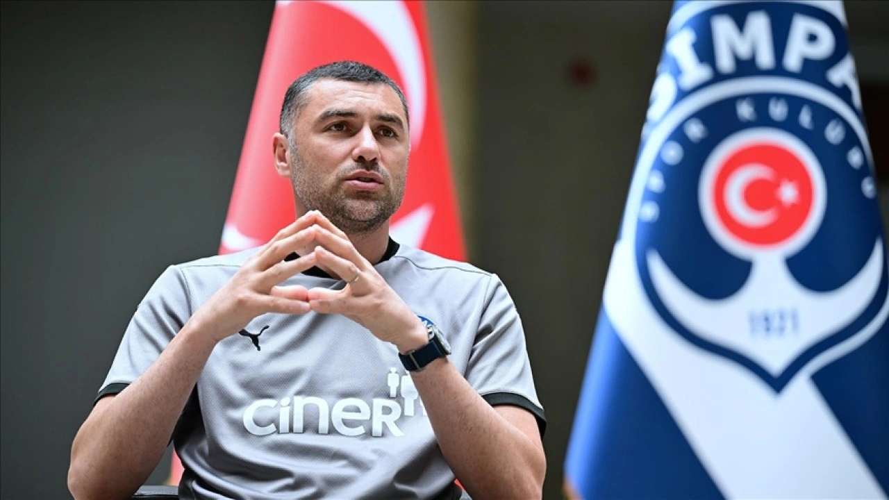 Burak Yılmaz, Türkiye'de futbola "ölüm ya da kalım" olarak bakılmasını istemiyor