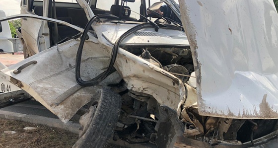 Burdur’ da trafik kazası: 3'ü öğretmen 4 kişi yaralandı