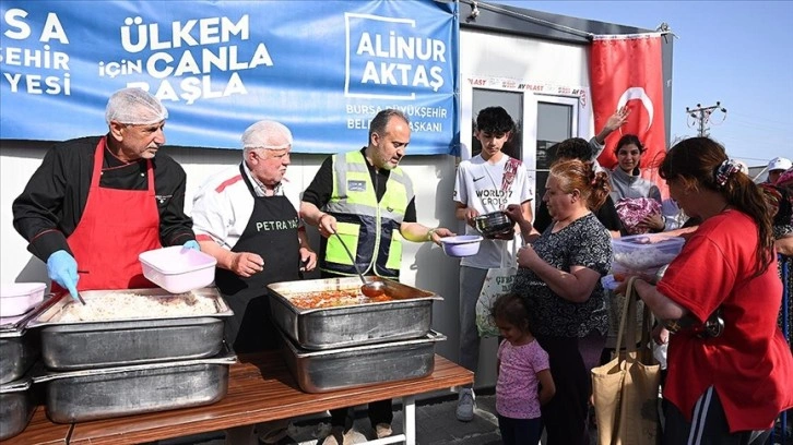 Bursa Büyükşehir Belediyesinin Hatay'daki konteyner kentlerinde 10 bine yakın afetzede konaklıy