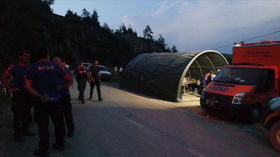 Bursa'da selde kaybolan genç kızı arama çalışmalarına ara verildi