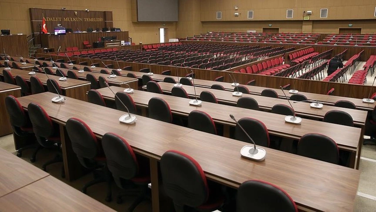 Büyükçekmece Belediyesi'nde rüşvet operasyonuna ilişkin davada ara karar