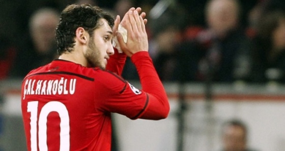 Çalhanoğlu, 'en iyi çıkış yapan futbolcu' oldu