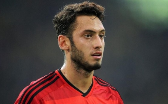 Çalhanoğlu'na çılgın teklif kapıda!