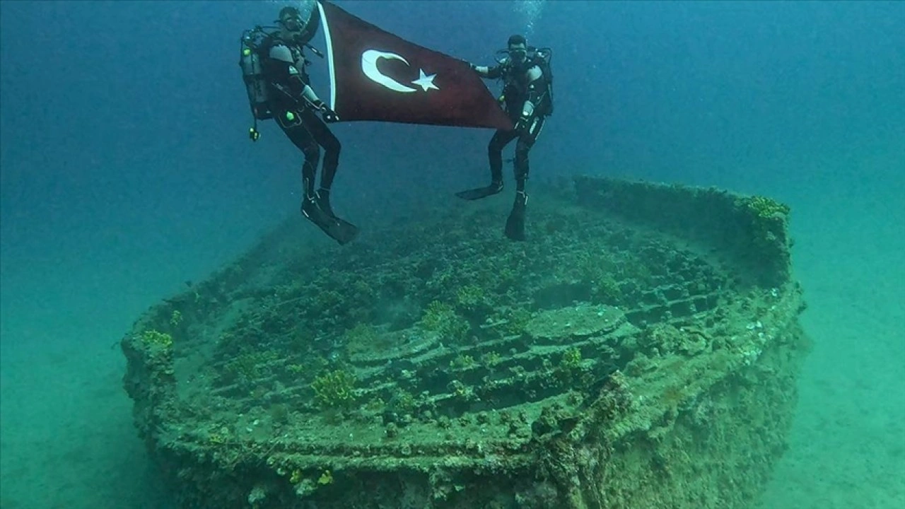 Çanakkale Savaşları'ndan kalma batık gemilere dalış yapıldı